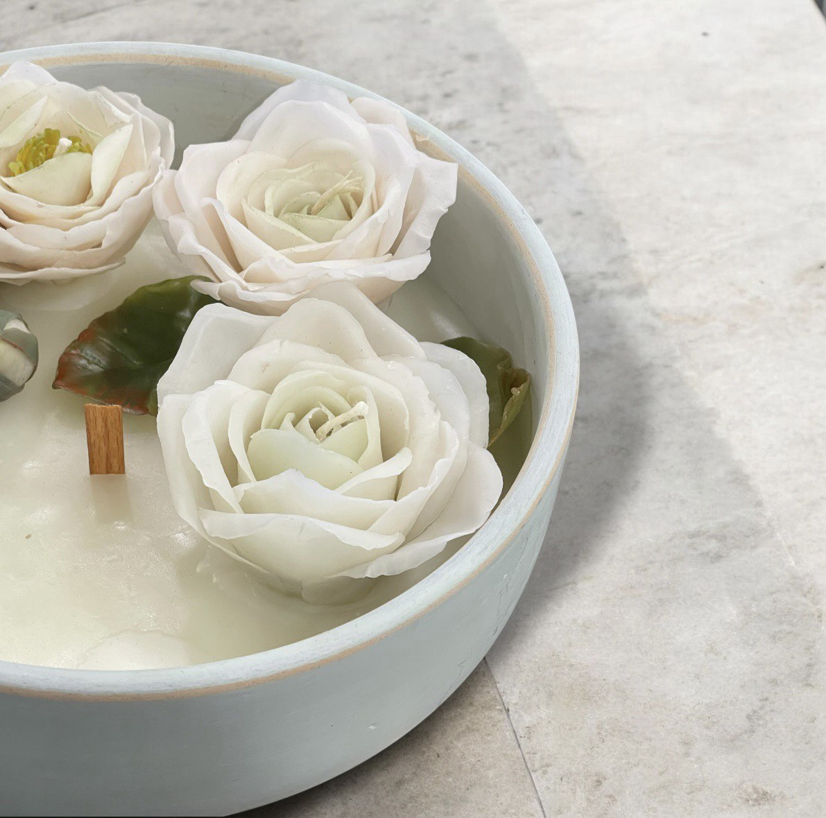 شمع رز سفید دستساز در کاسه